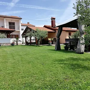 https://relax-green-house.in-istria.net